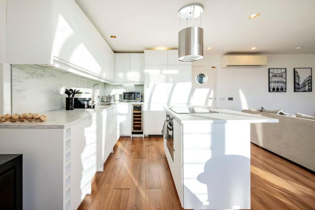Arcore Premium Apartments Golden Square