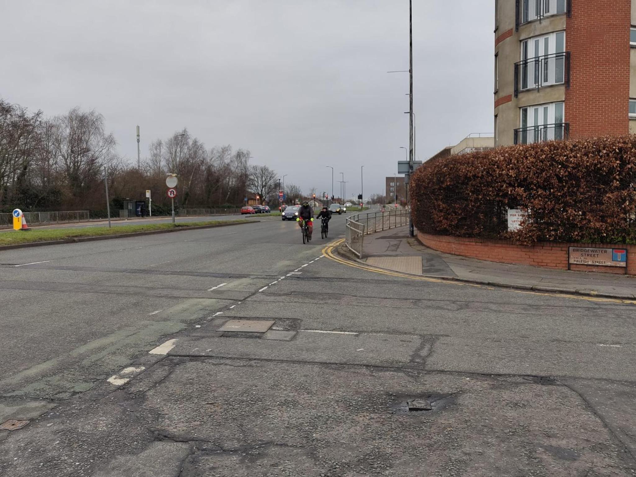 New 2 Bedroom Appartment In Manchester - Stretford - Old Trafford Close to Football-Cricket Ground & City Centre photo 5