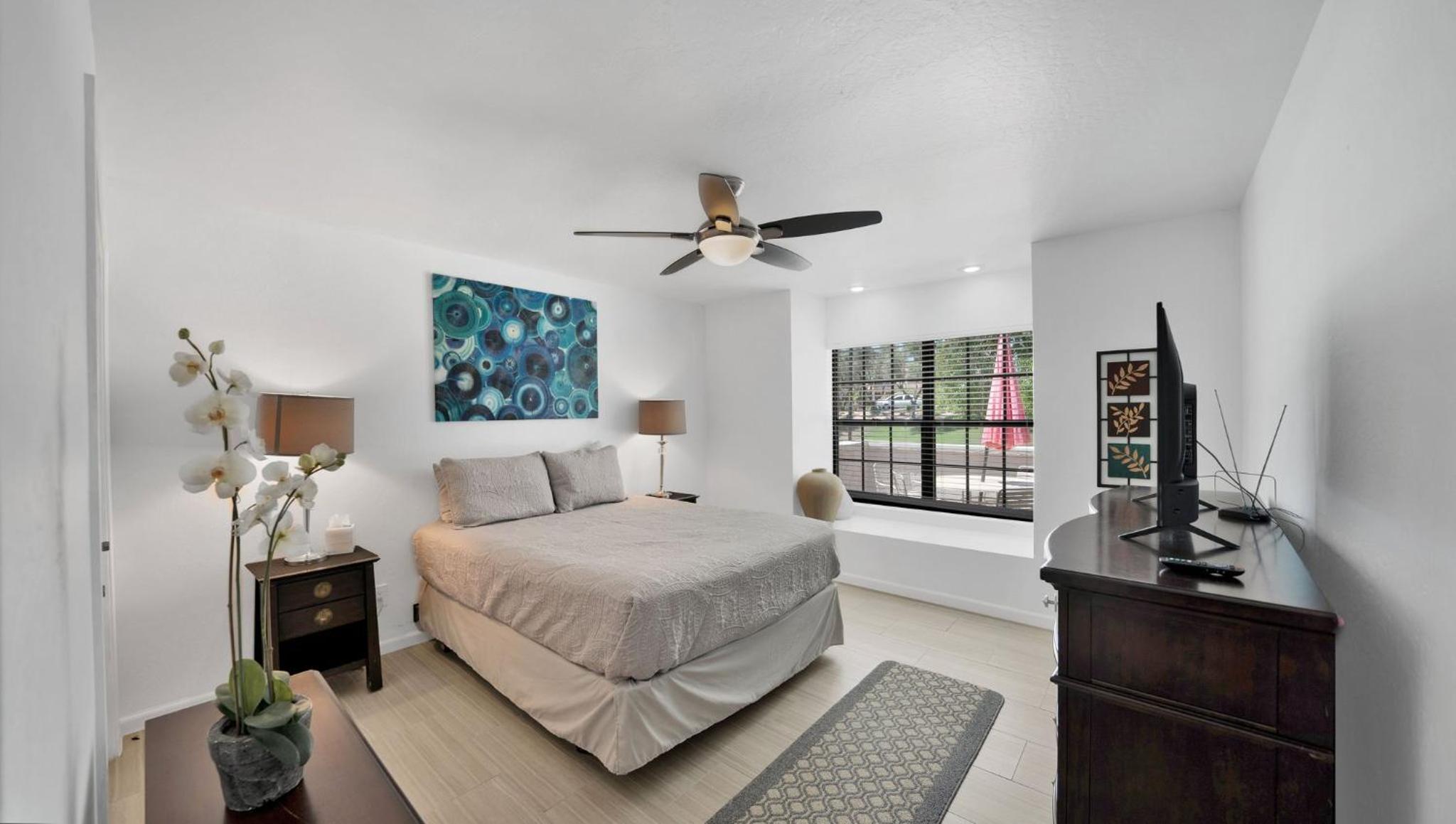 Peaceful Privacy-Tennis-Greenbelt-Golf-Walkable view 3