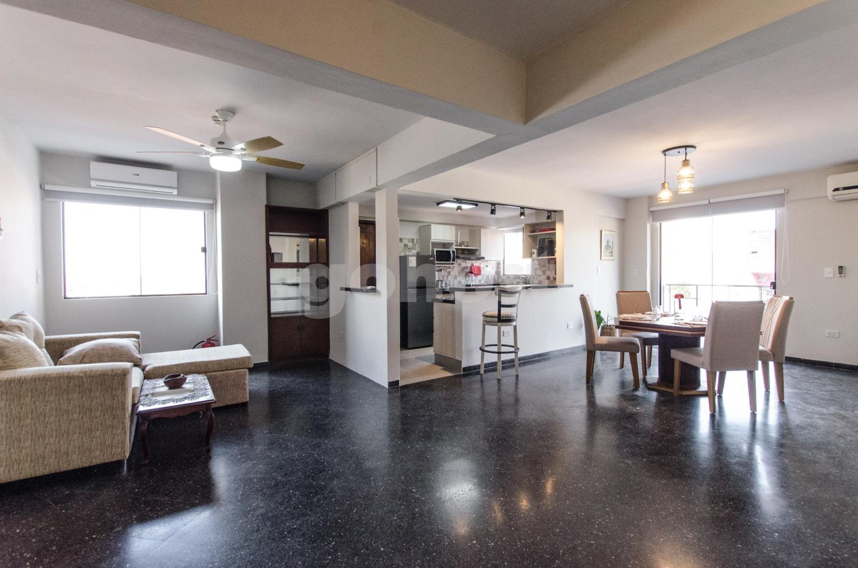 Spacious Apartment Located In Downtonwn Asuncion