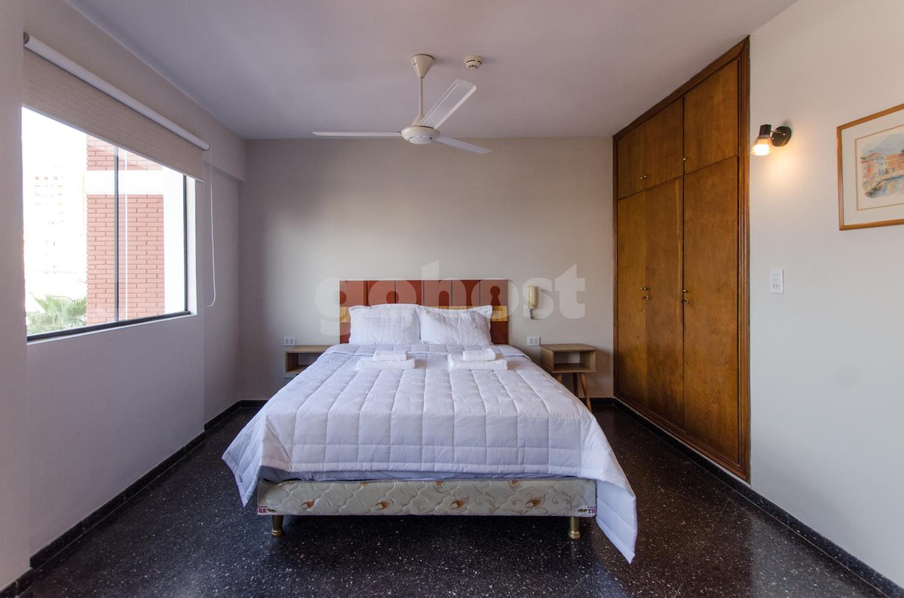 Spacious Apartment Located In Downtonwn Asuncion