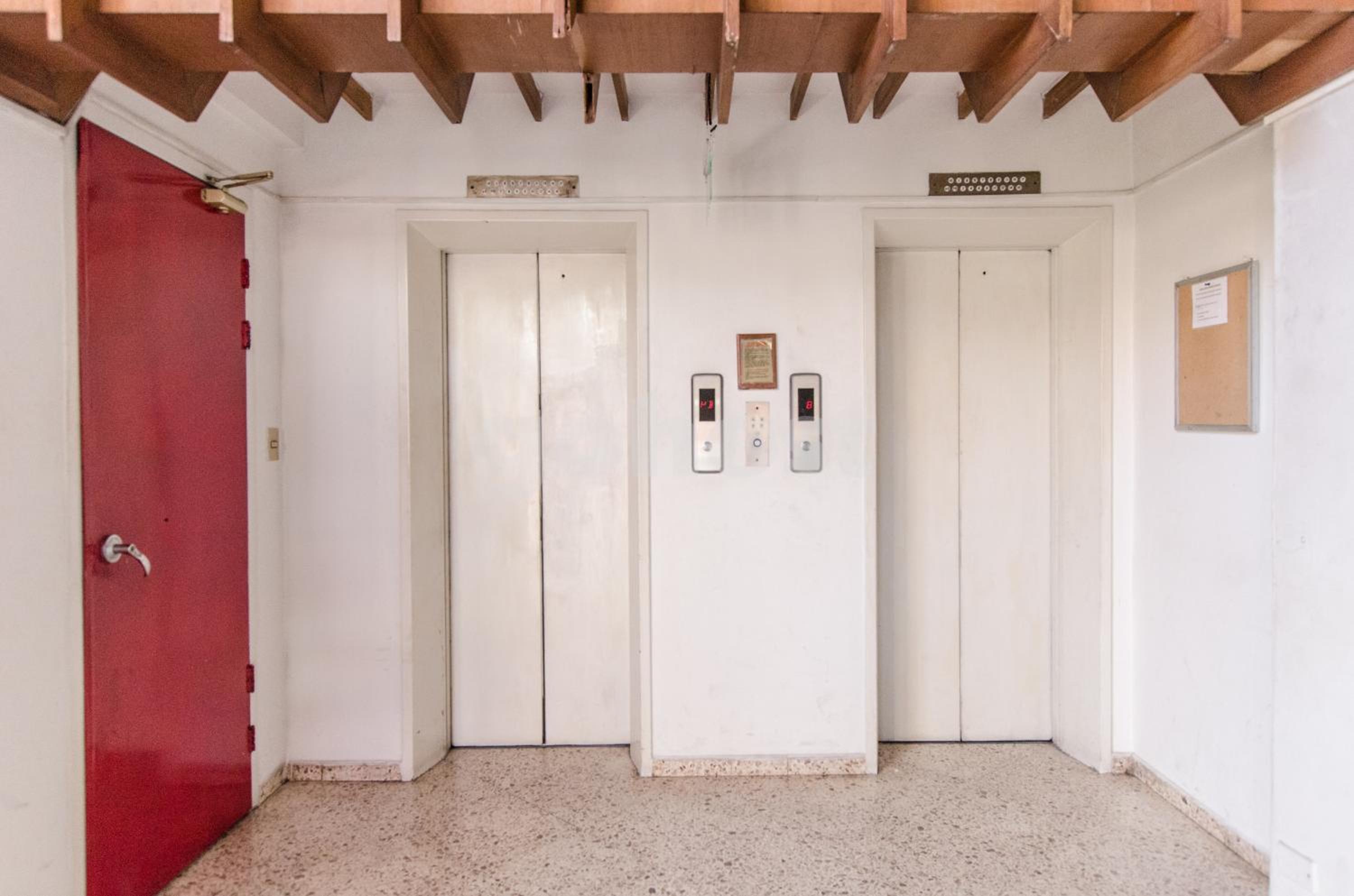 Spacious Apartment Located In Downtonwn Asuncion