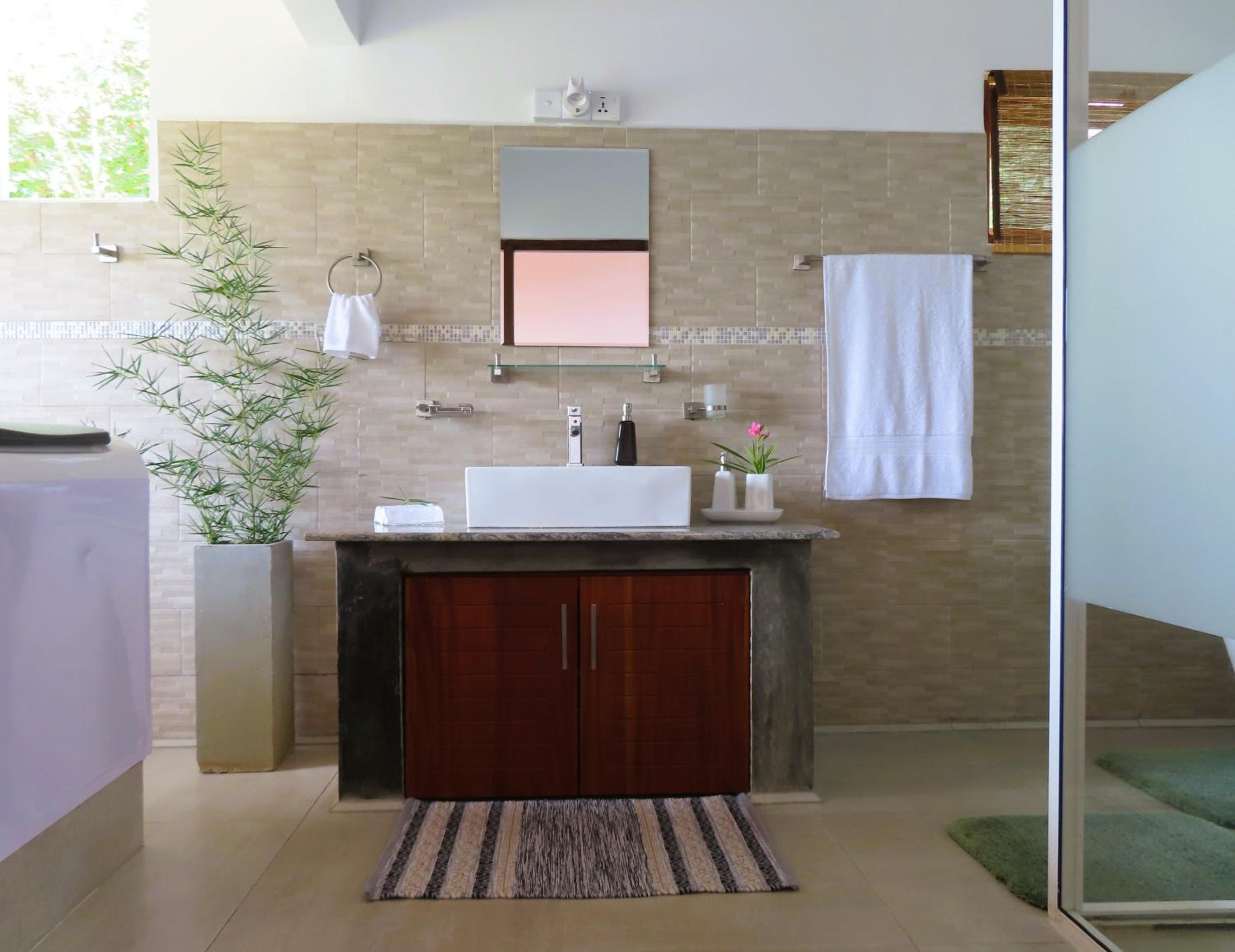 Hapu Tales - Private Holiday Villa view 4