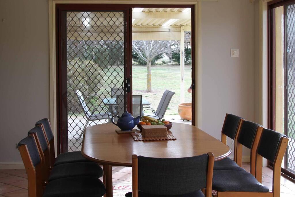 Topsys Corner - large rural house near Orange