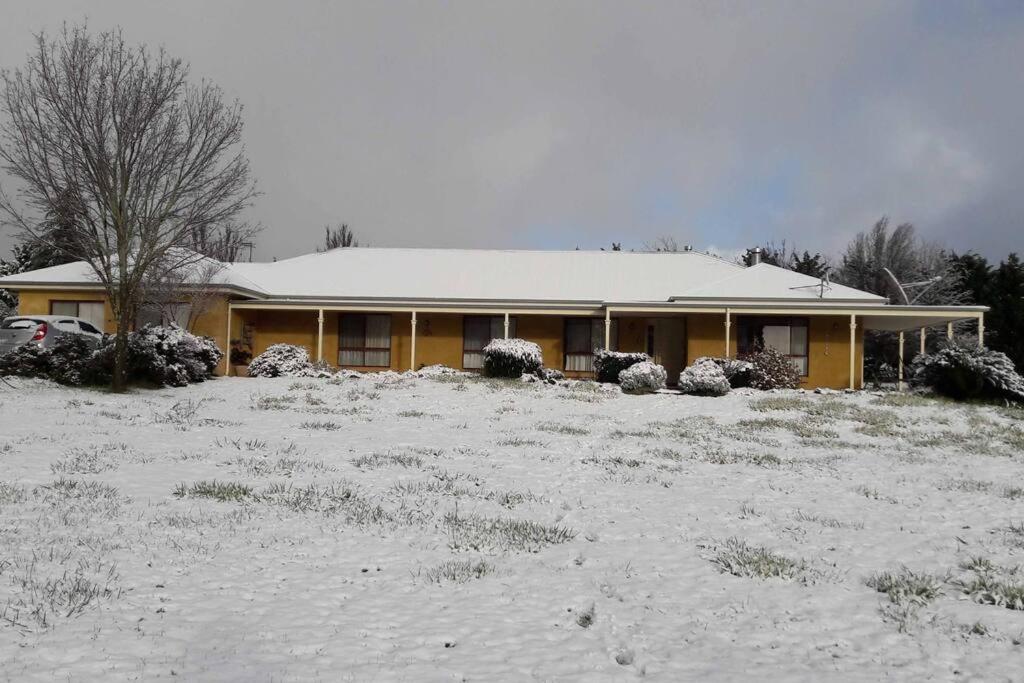 Topsys Corner - large rural house near Orange