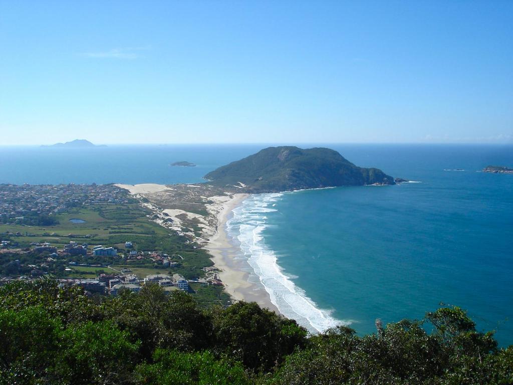 Apartamento com 2 quartos e linda vista do mar