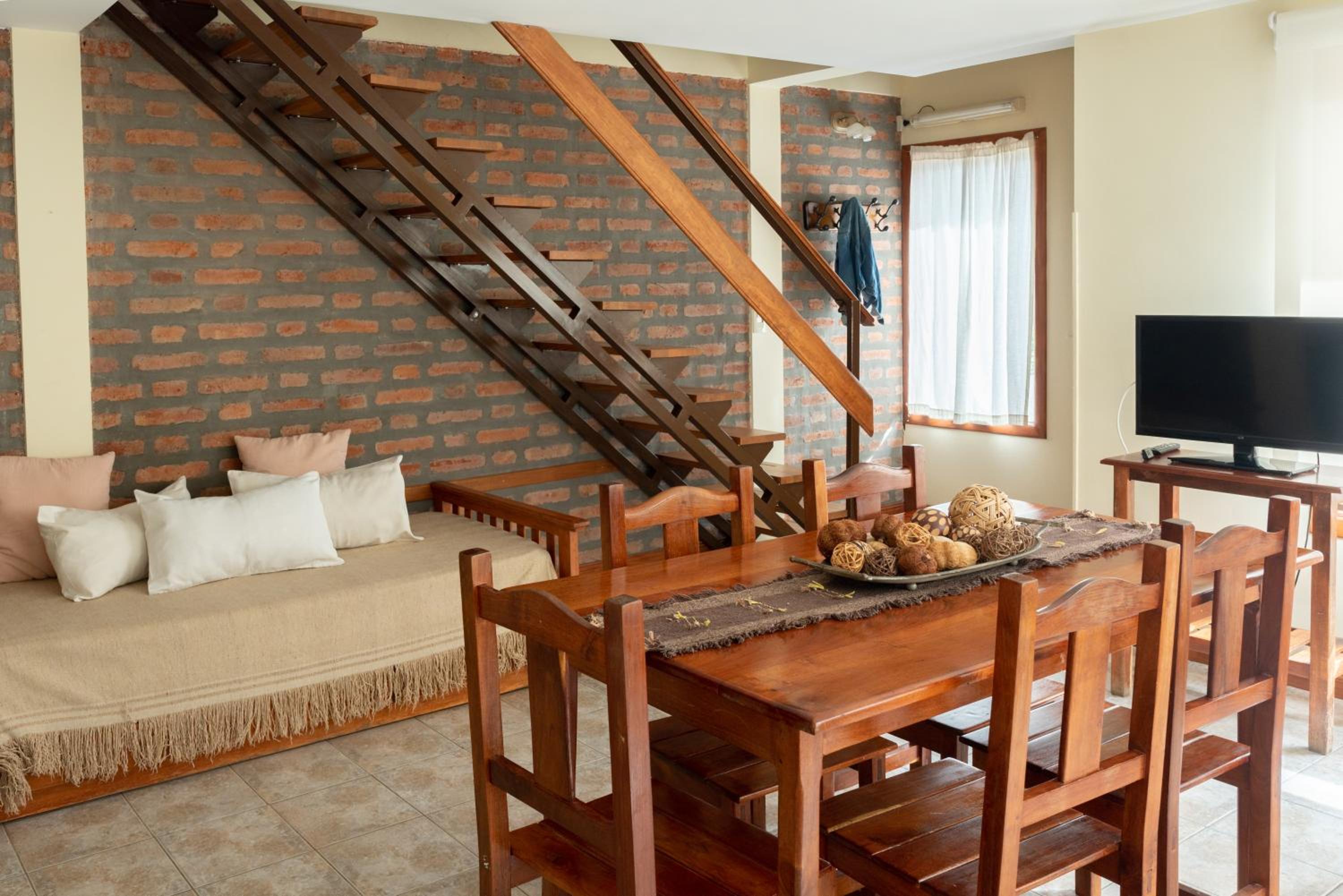 Hotel Bandurrias - Image 1