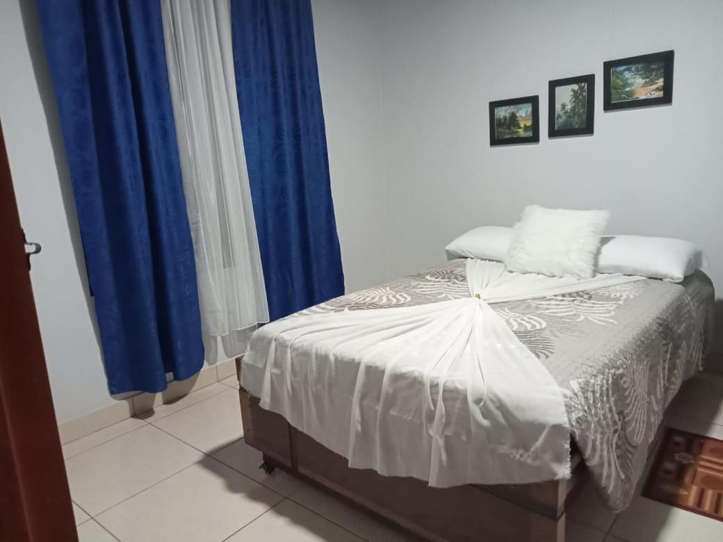 HOSTAL FAMAR