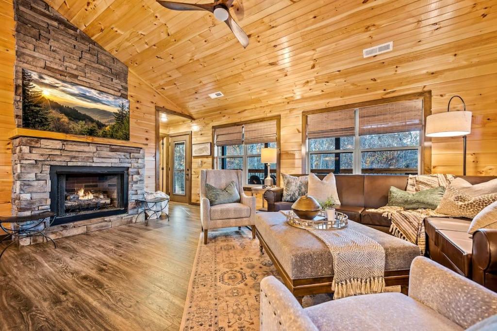 Top Rated Modern 3BD |Secluded |Fire Pit |Arcade