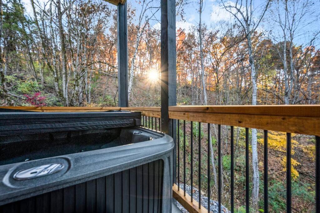Top Rated Modern 3BD |Secluded |Fire Pit |Arcade