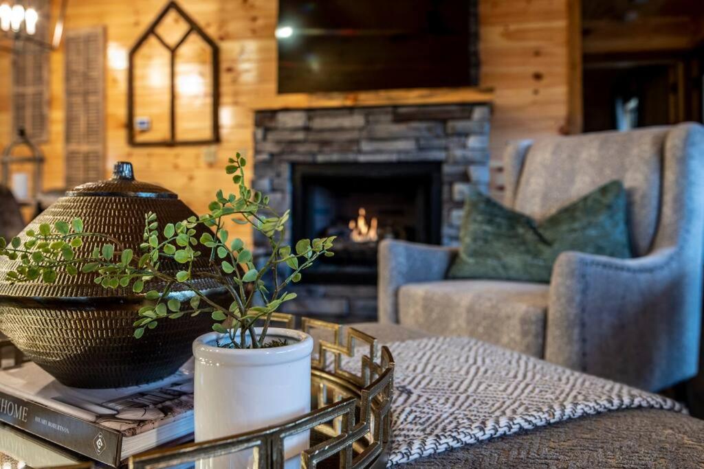 Top Rated Modern 3BD |Secluded |Fire Pit |Arcade
