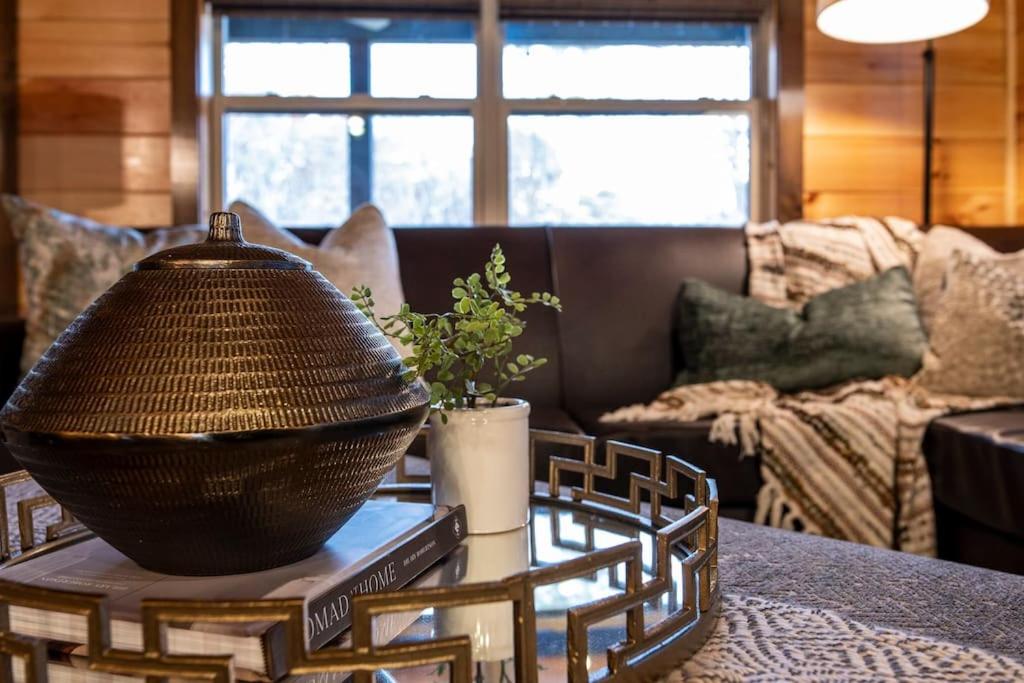 Top Rated Modern 3BD |Secluded |Fire Pit |Arcade