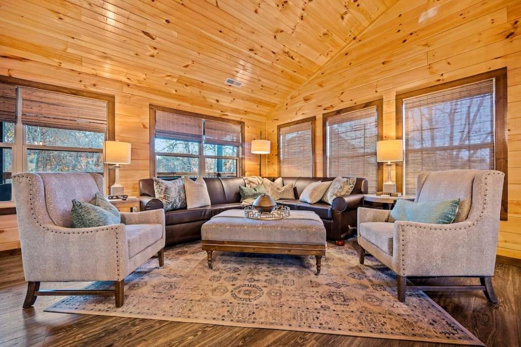Top Rated Modern 3BD |Secluded |Fire Pit |Arcade