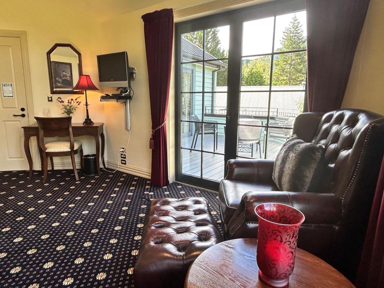 Fontainebleau Luxury B&B view 4