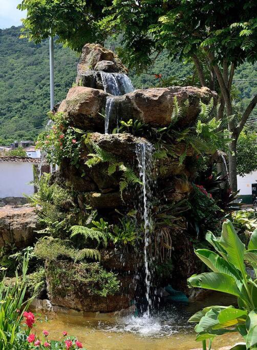 Cabaña Moderna con Jacuzzi y excelente vista San Gil -Pinchote