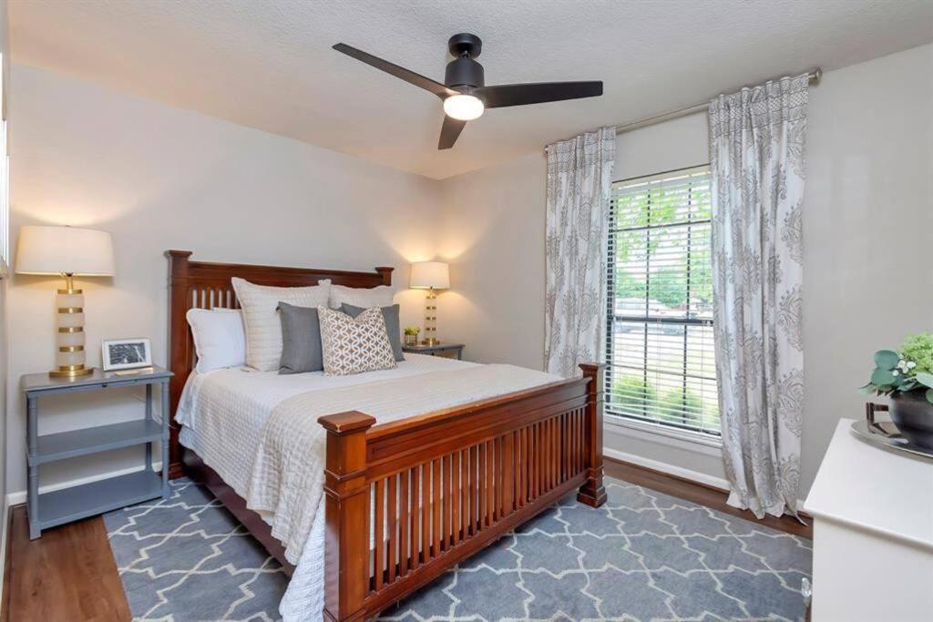 Grapevine Oasis, with Pool - Property Image 7