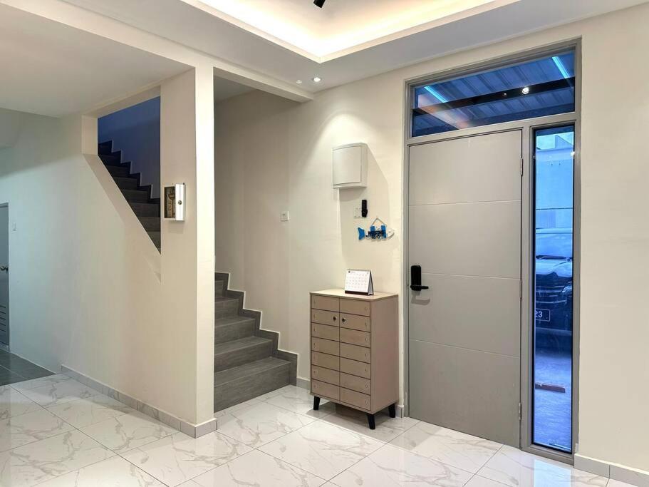 Blue Ocean House 3br DatoOnn JB