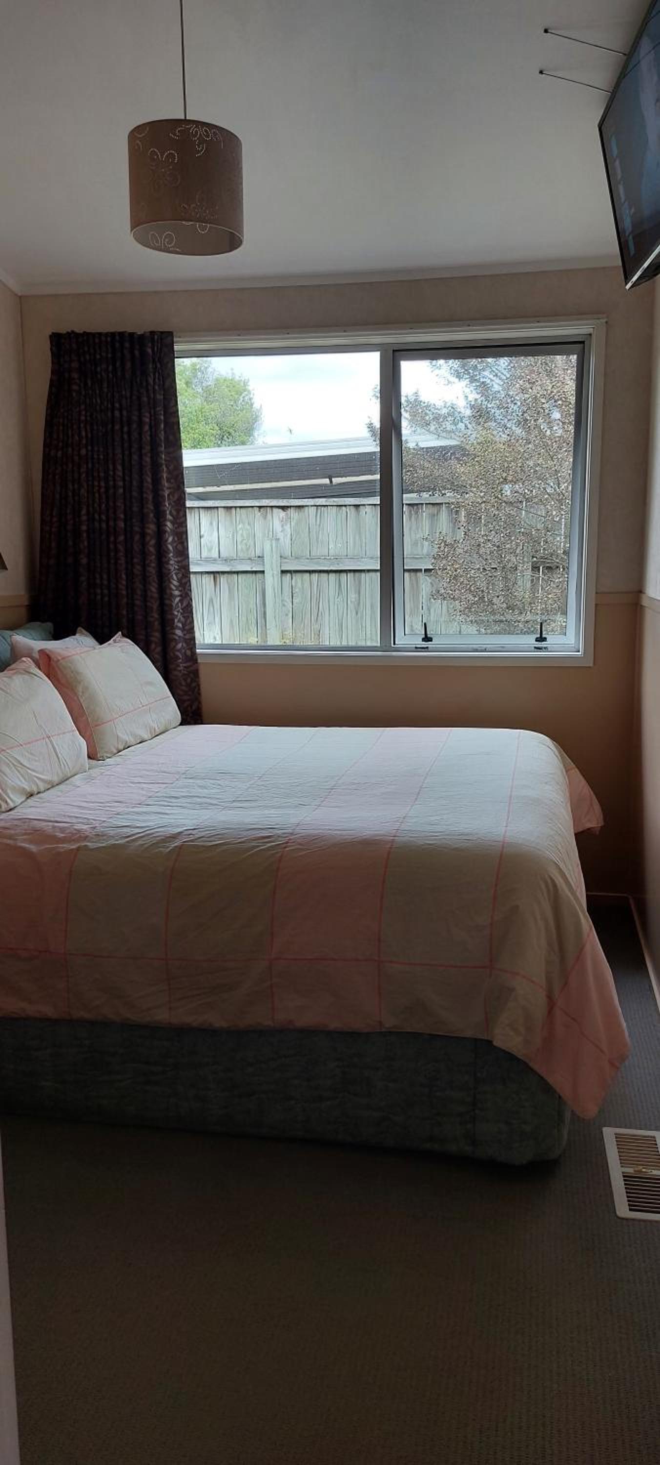 Bed and Breakfast Happy Home Taupo Accommodation view 4