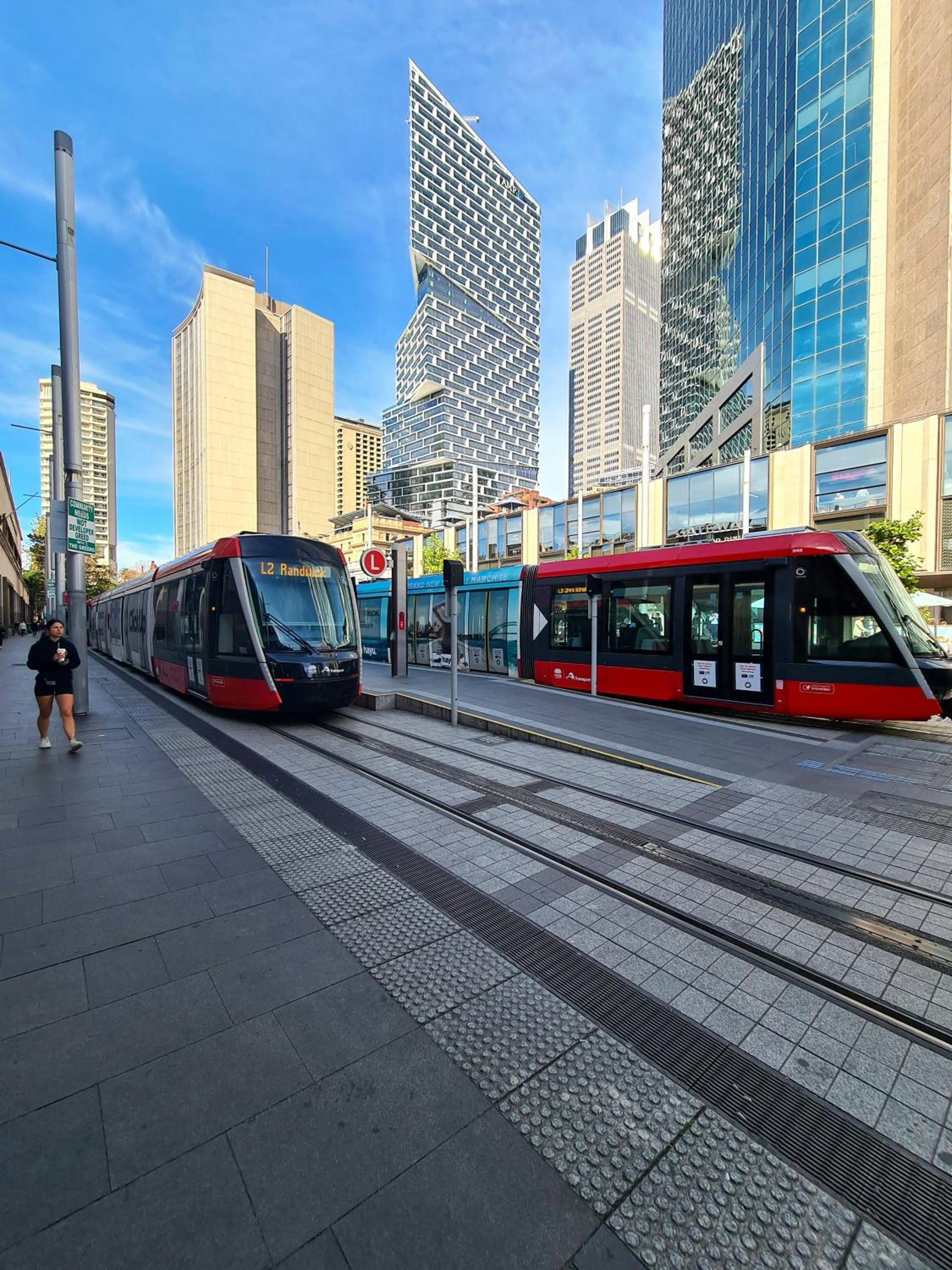 LuxLiving Sydney CBD 2 BEDs Luxury Modern Apartment