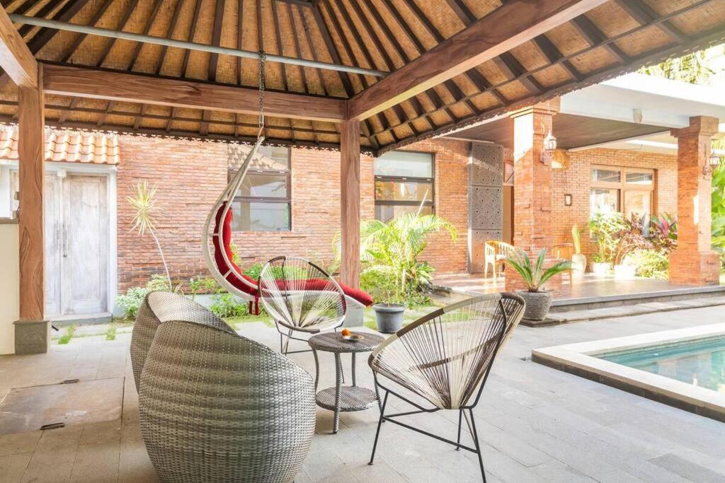 Dani Vila, 2BR, Pool, enclosed kitchen and living area at Buleleng, North Bali view 4