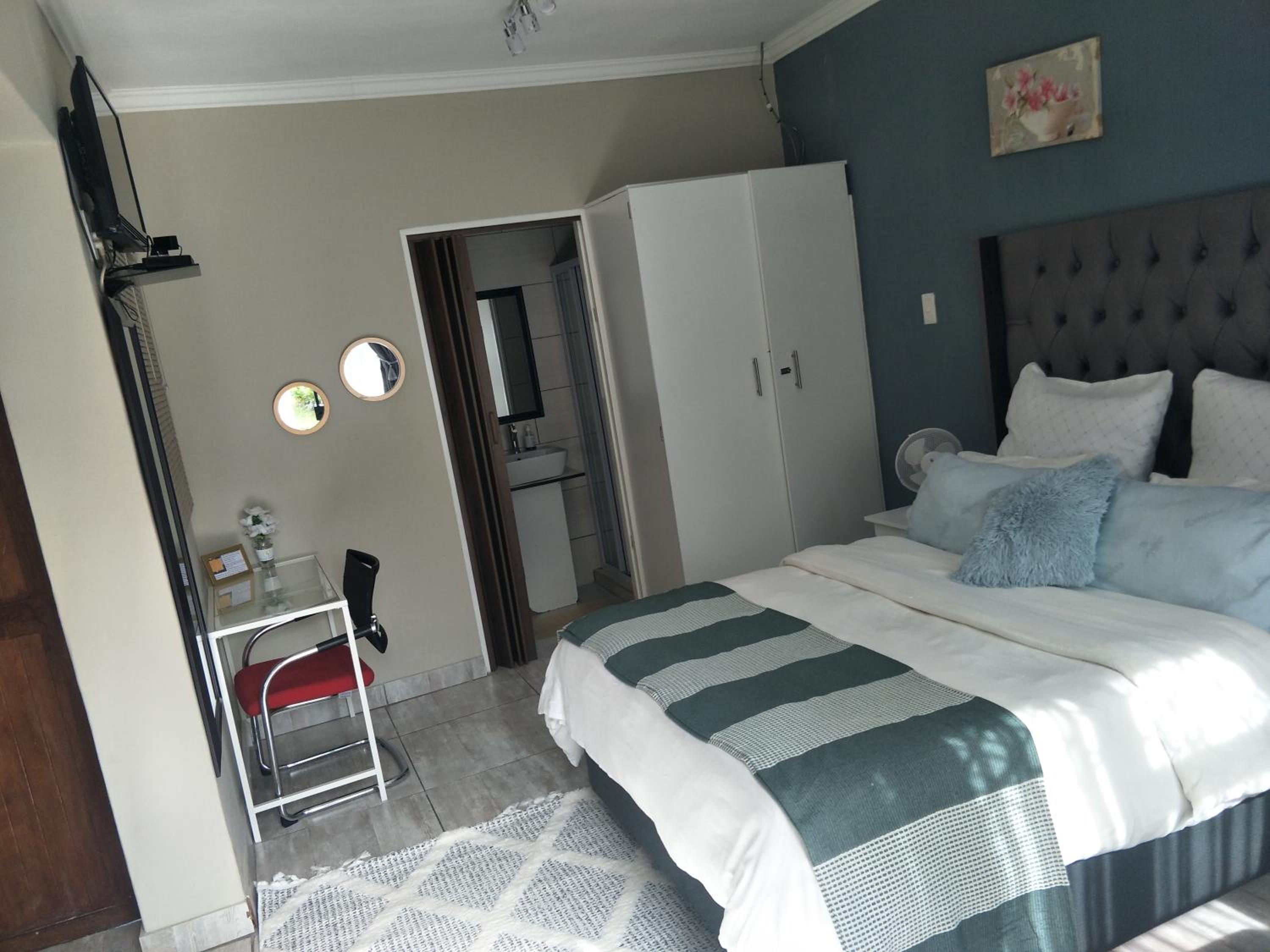 Photo 6