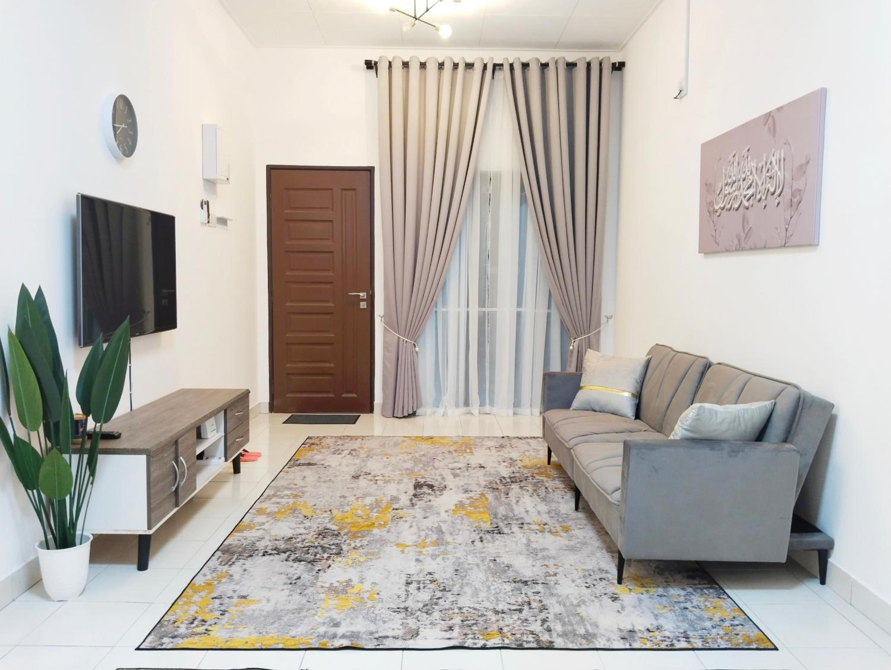 UR Homestay, Seri Iskandar