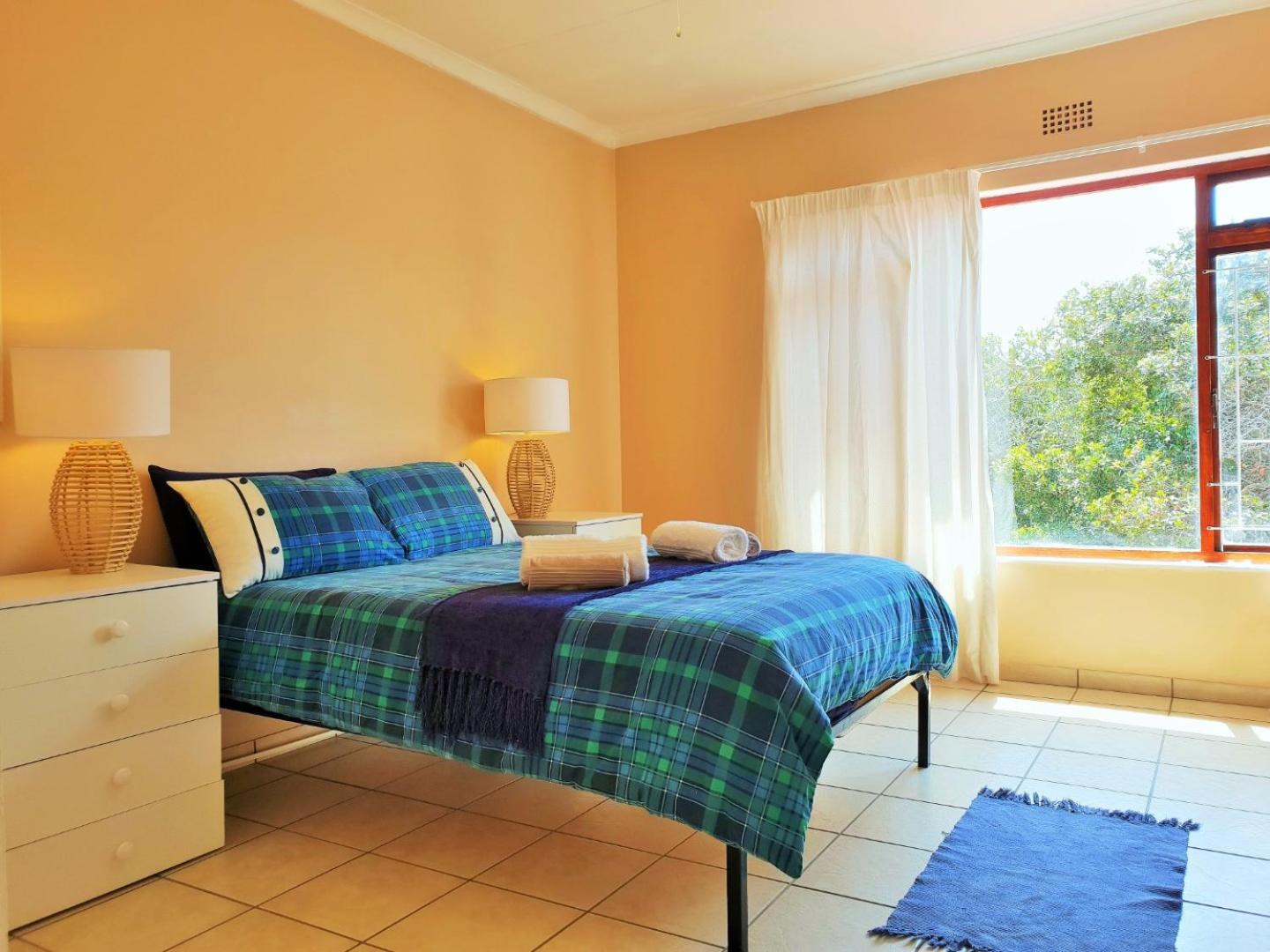 'Terrace-On-Sea'- 2 Min from the beach, 2 bedroom town house, Sleeps 4 view 5