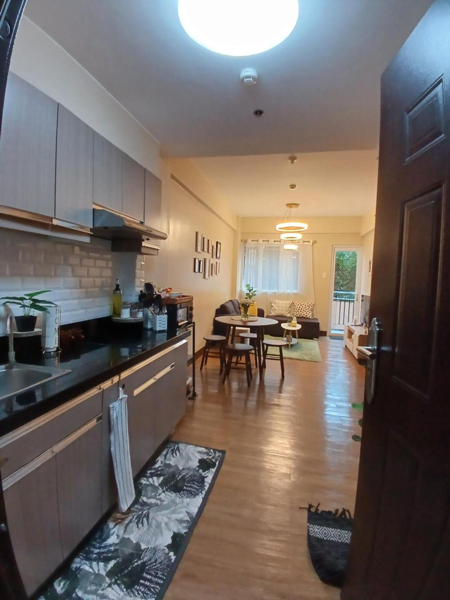ELDENZ Home 2BR Condo fully furnished with Free Wi-fi, Netflix & amenities view 5