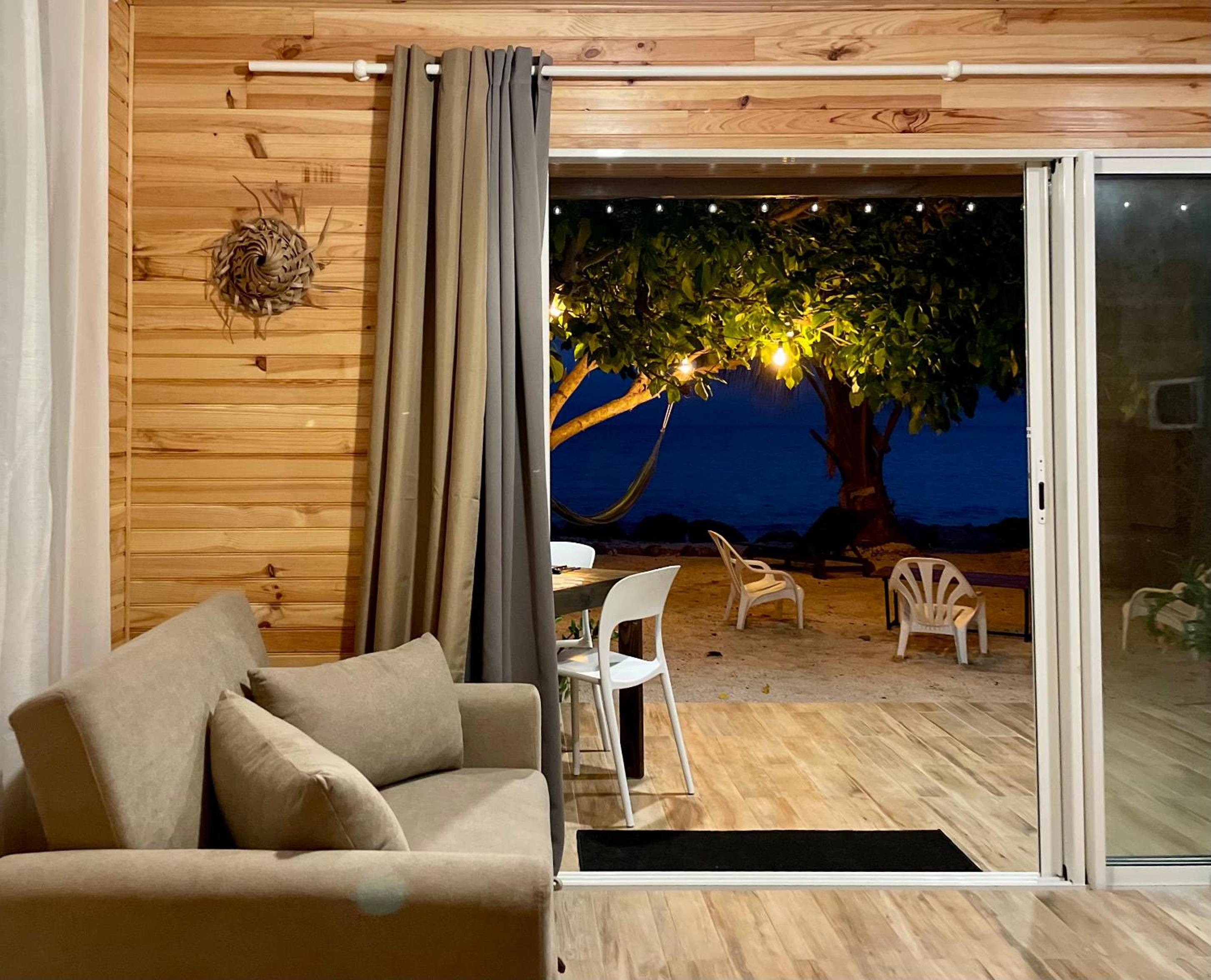 Rangiroa Beach House