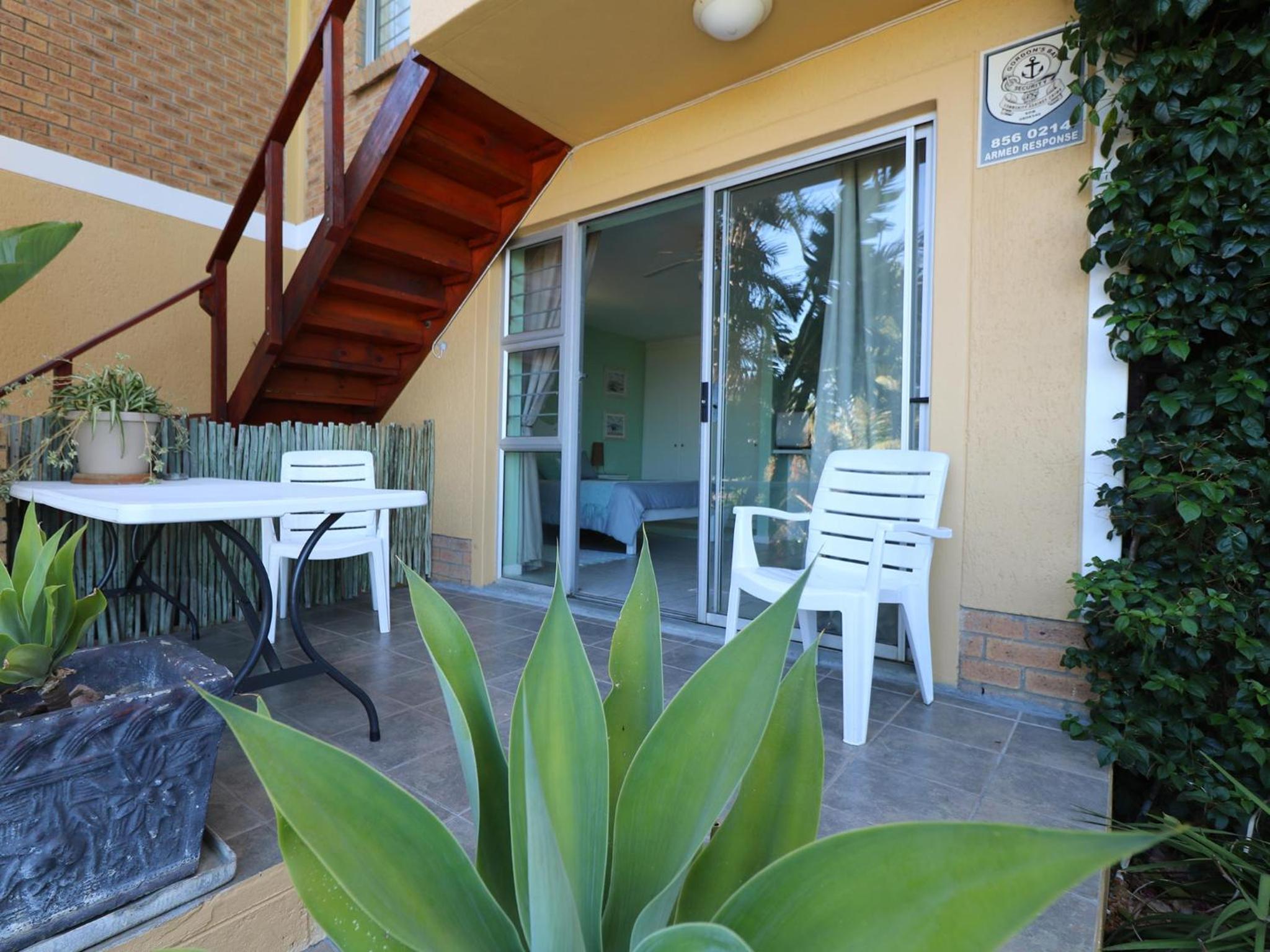 Pool Side Cottage, sleeps 2, Views and pool! view 3