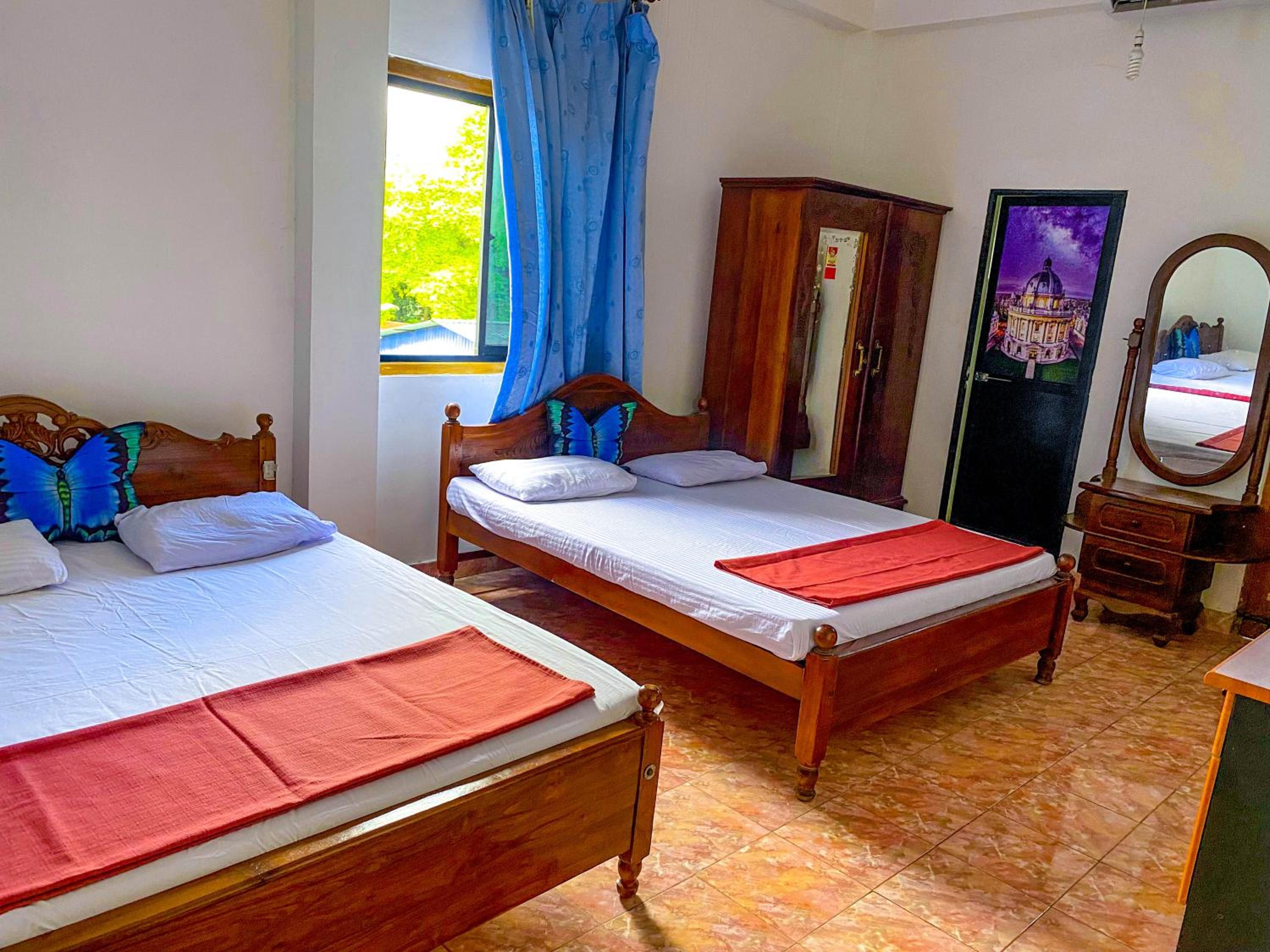 Geesh Residence : Rooms in Jaffna view 5