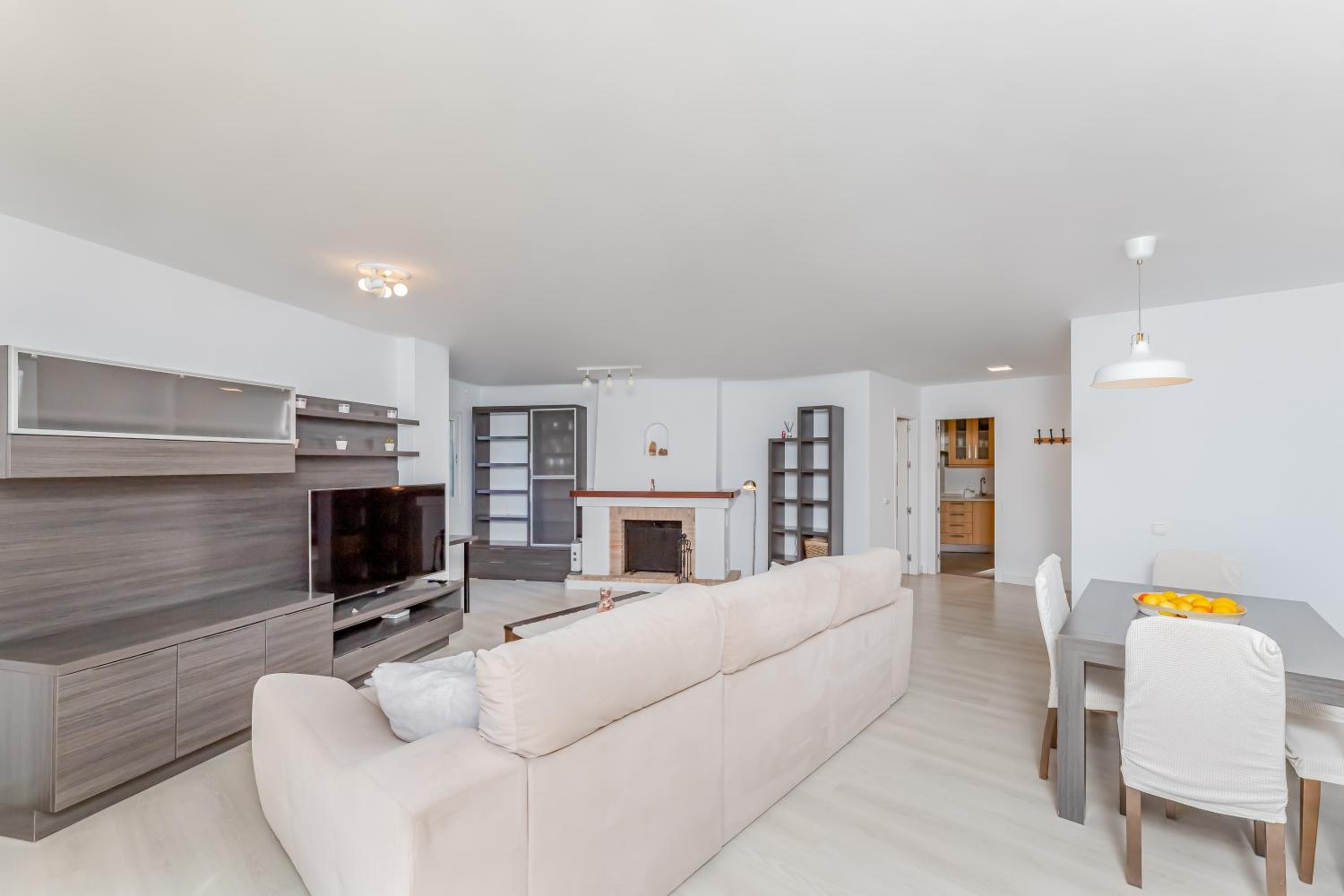 Barquilla Apartment - Kura Homes
