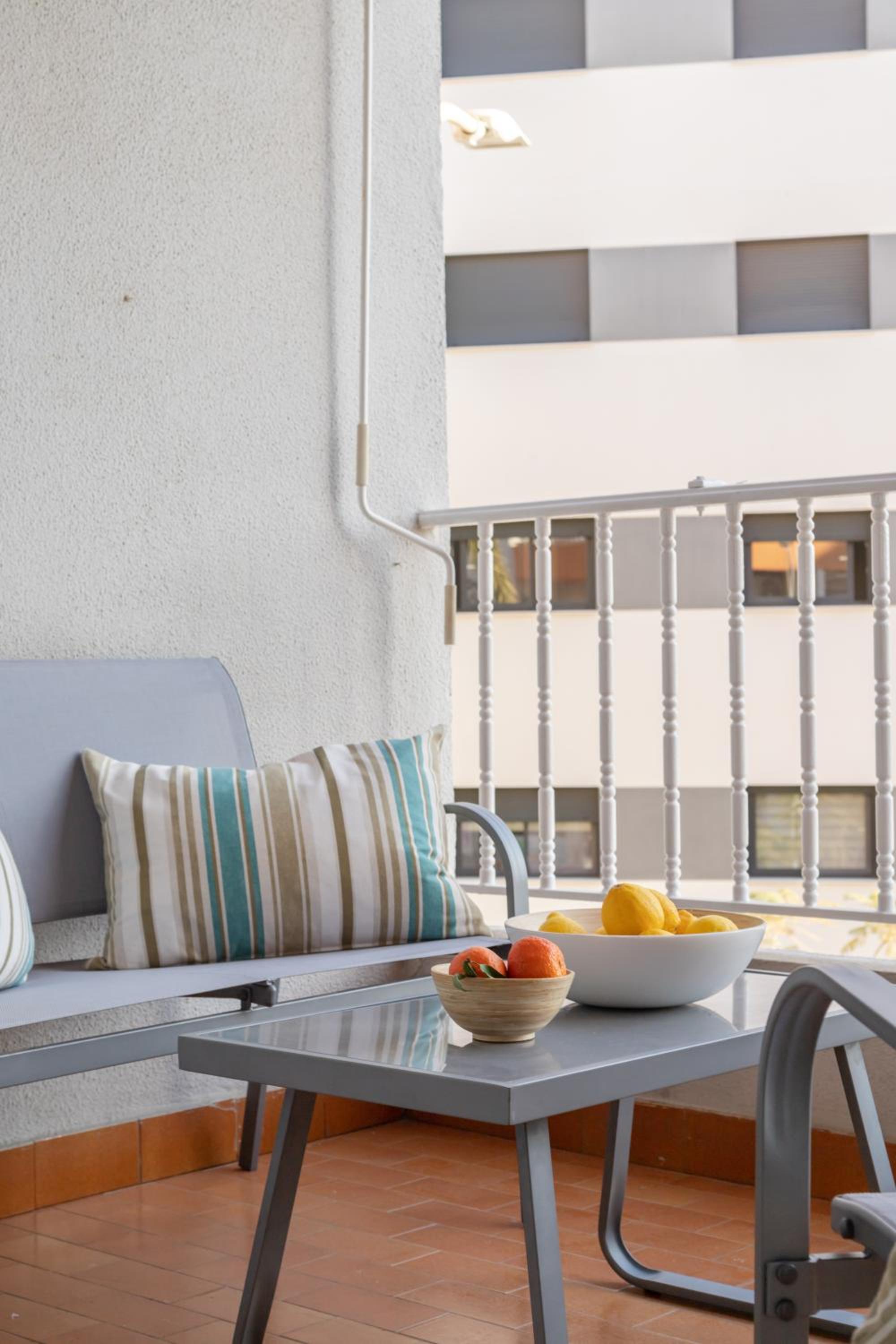 Barquilla Apartment - Kura Homes