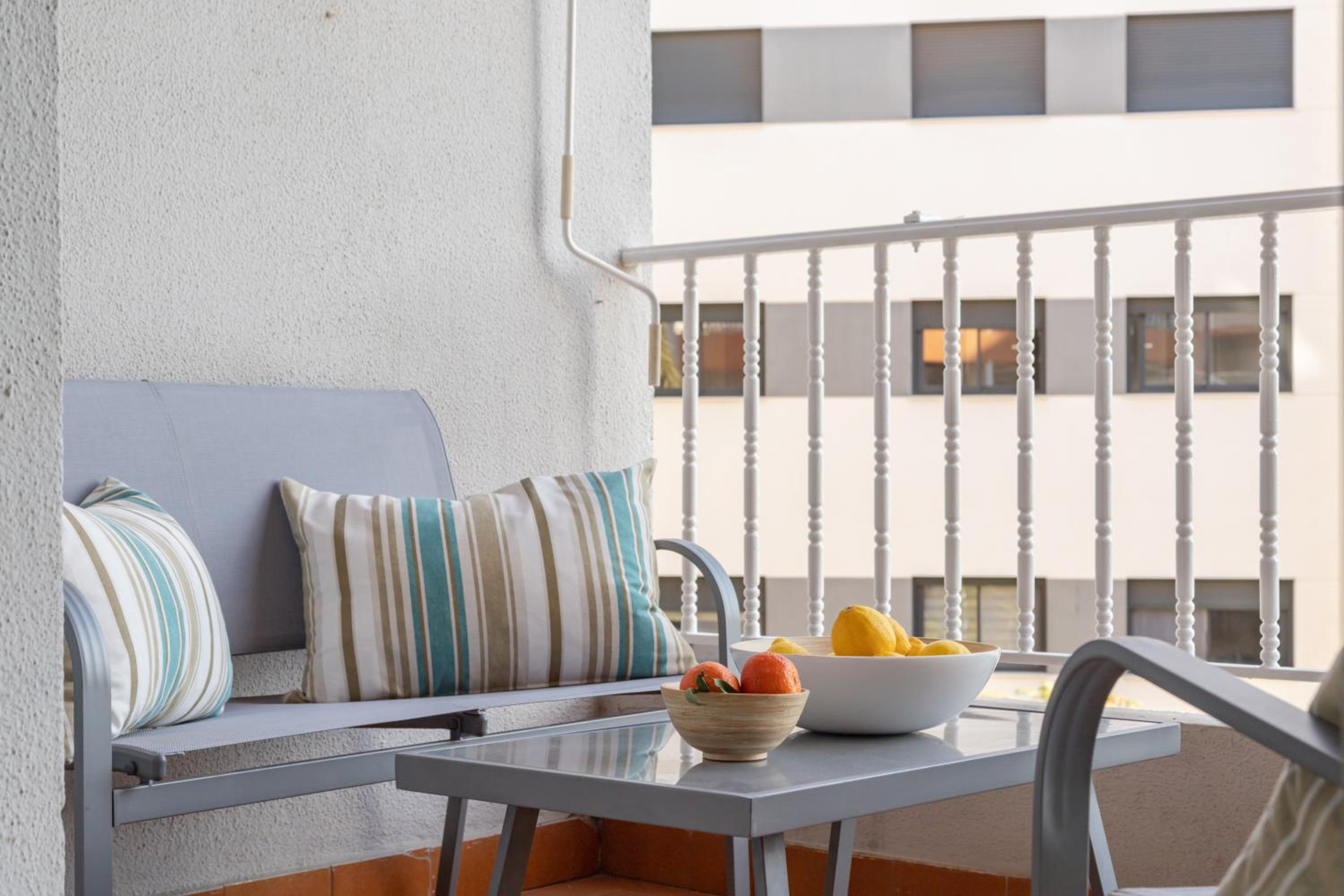 Barquilla Apartment - Kura Homes