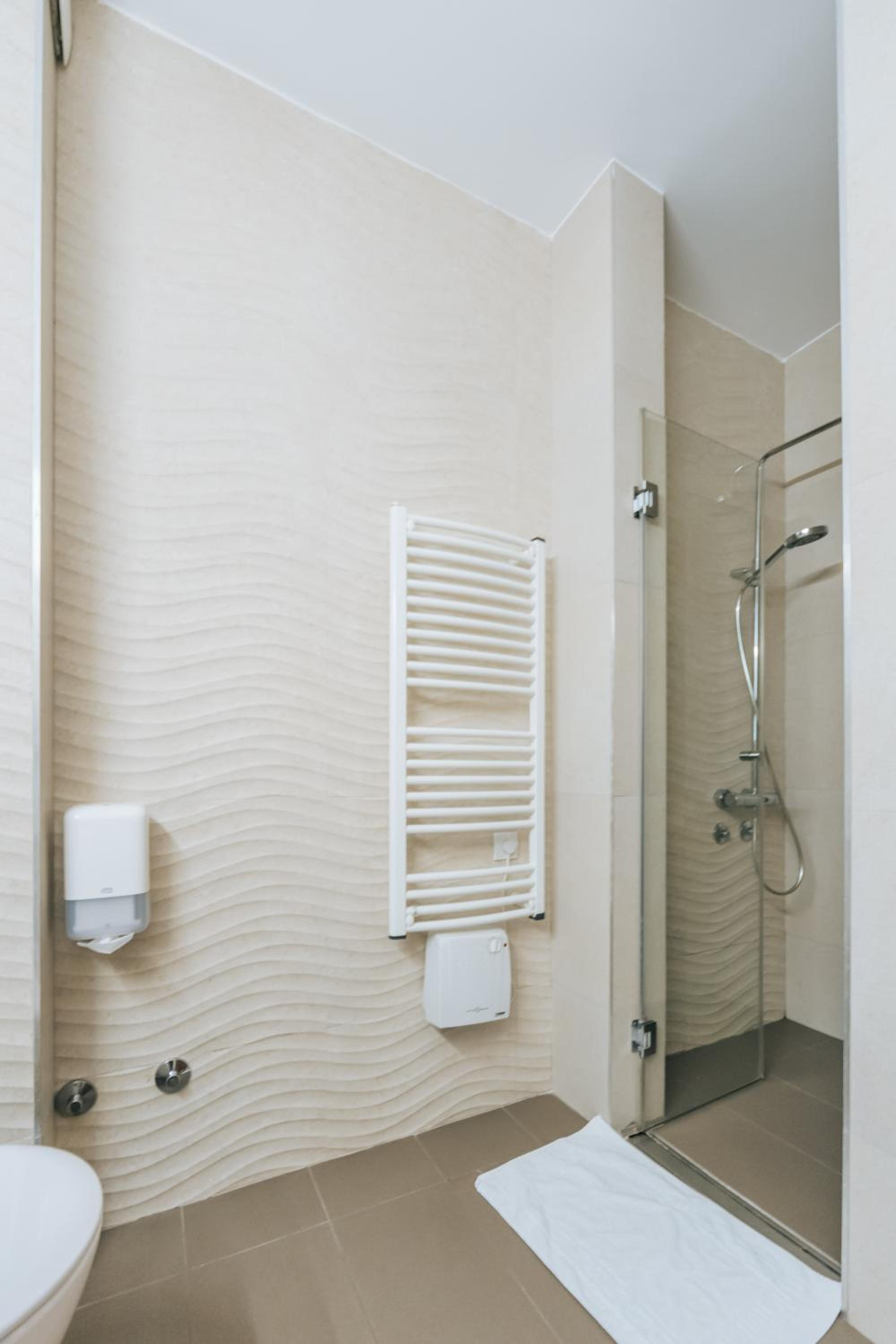 Apartments Kuce Lekovica Beach & snack bar- Bistro