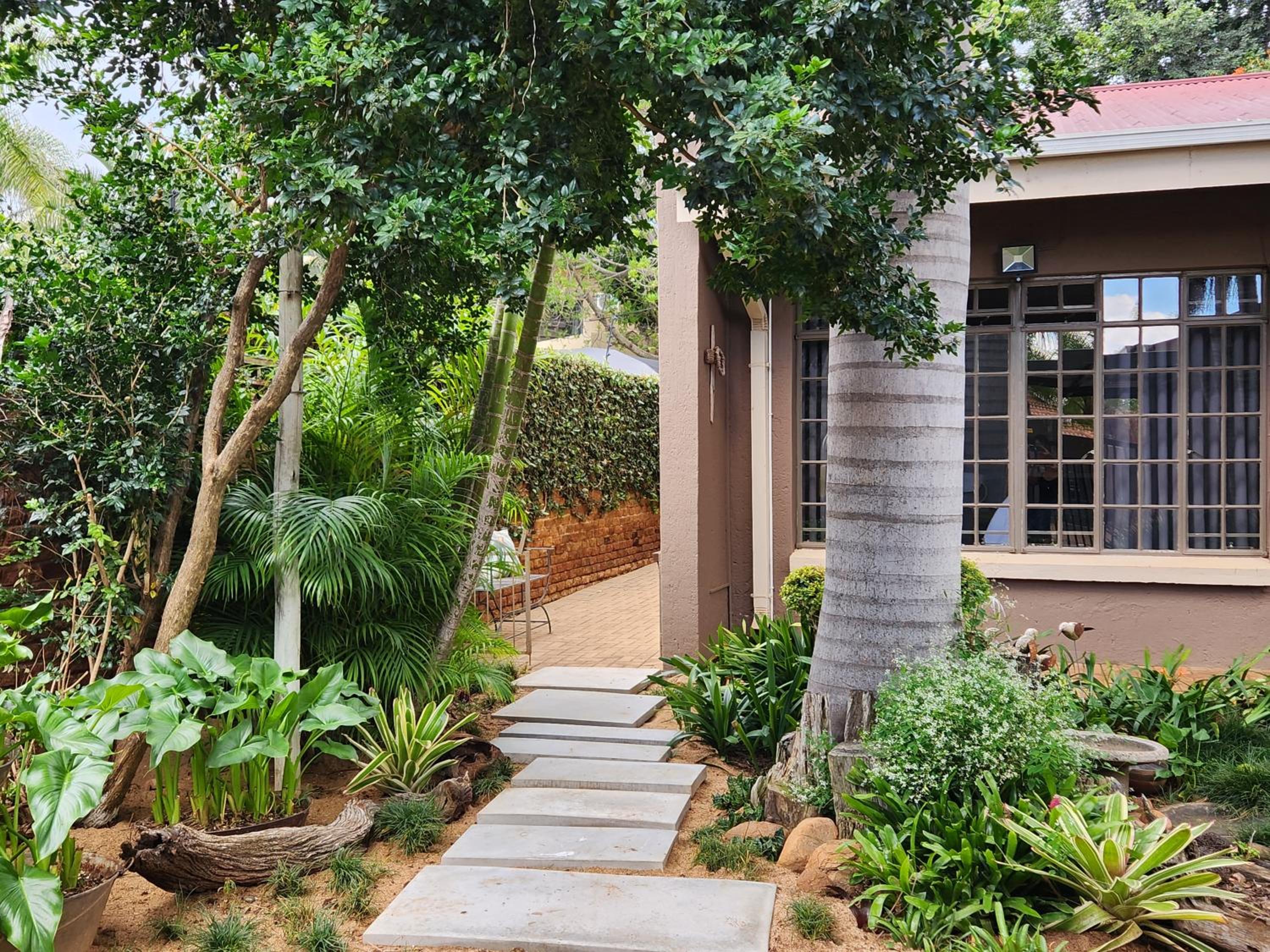 Bendor Garden Flat view 2