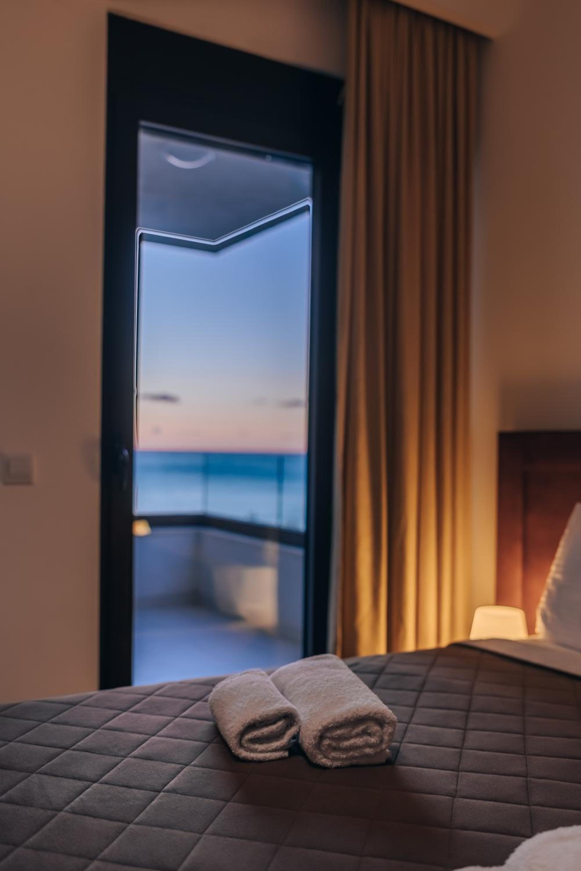 Apartments Kuce Lekovica Beach & snack bar- Bistro