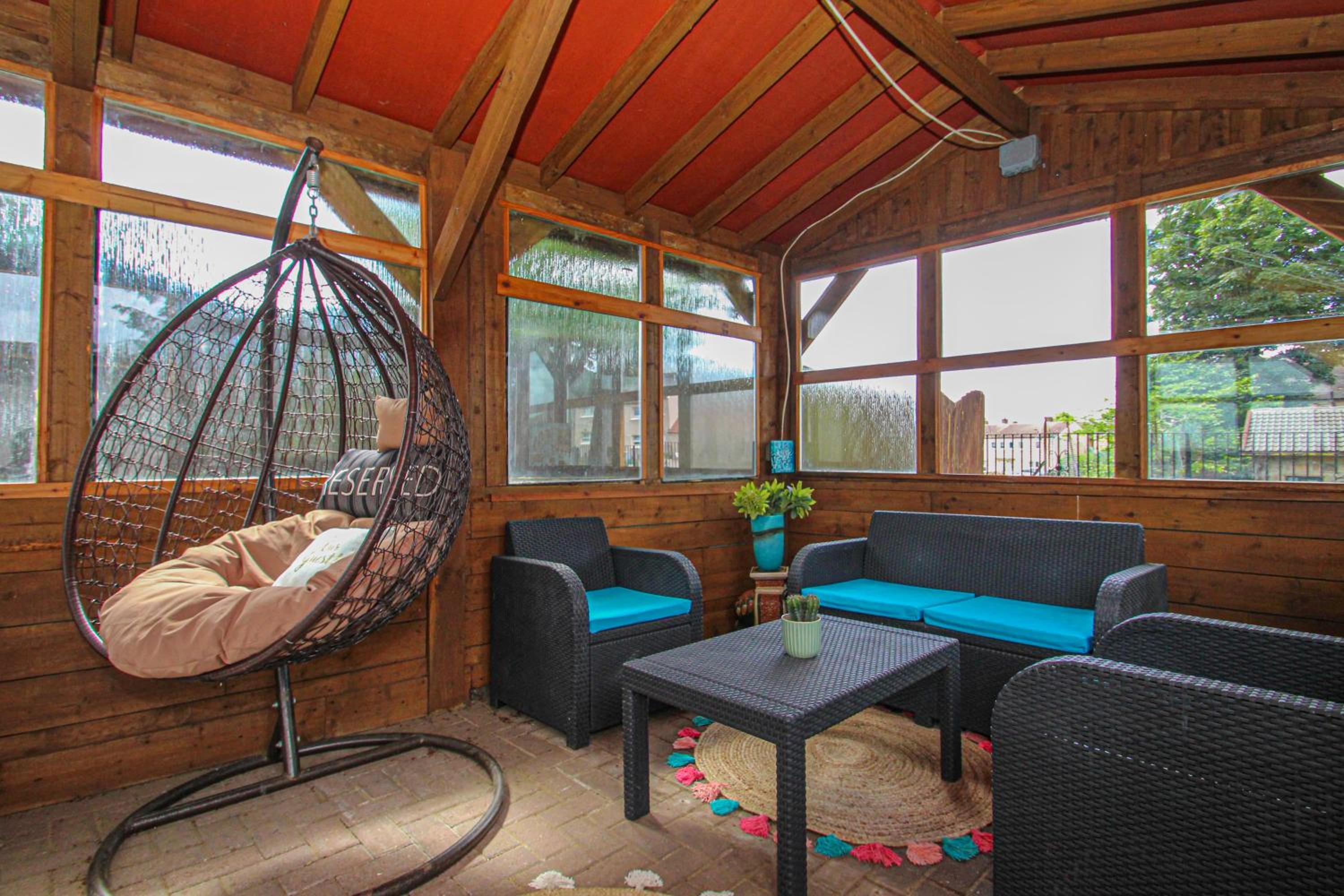 Station Signature Apartment near Lanark