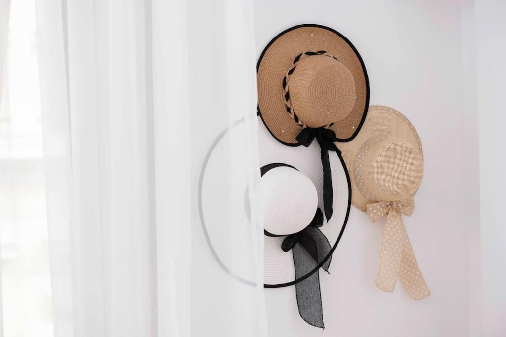 Lovely,central, spacious 2-bedrooms apartment photo 5