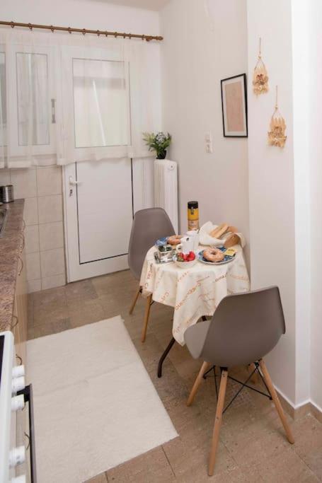 Lovely,central, spacious 2-bedrooms apartment