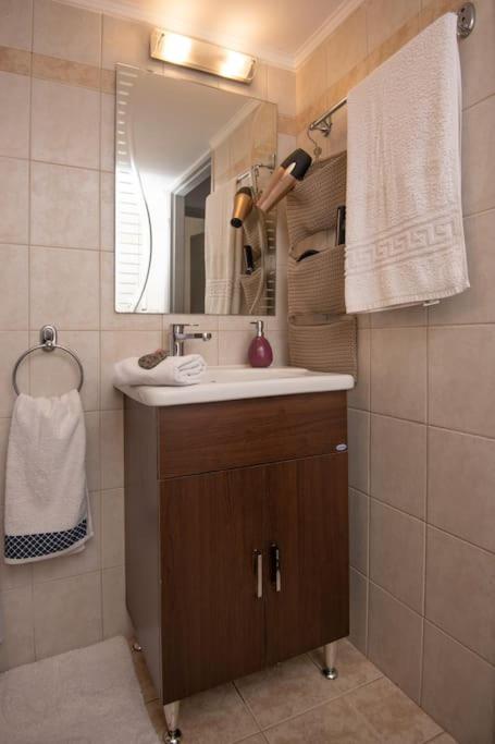 Lovely,central, spacious 2-bedrooms apartment