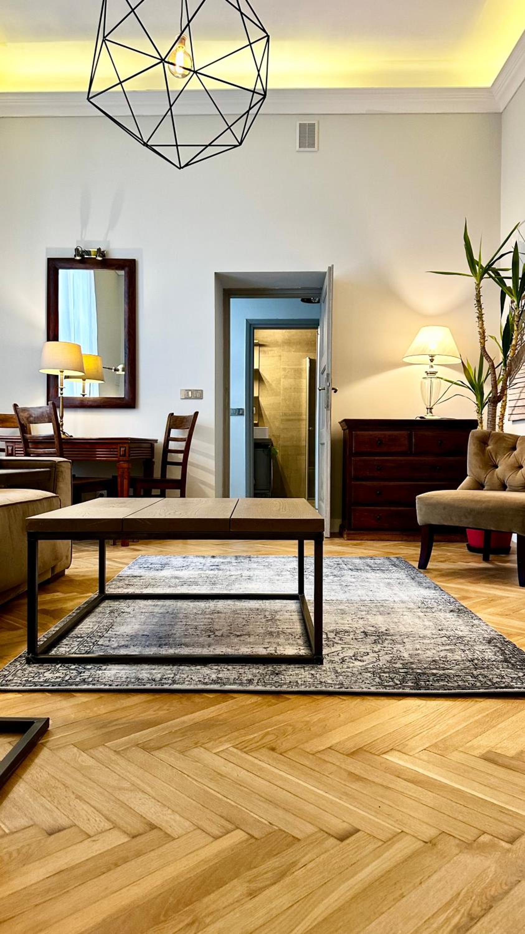 4m high apartment in heart of Warsaw! view 2