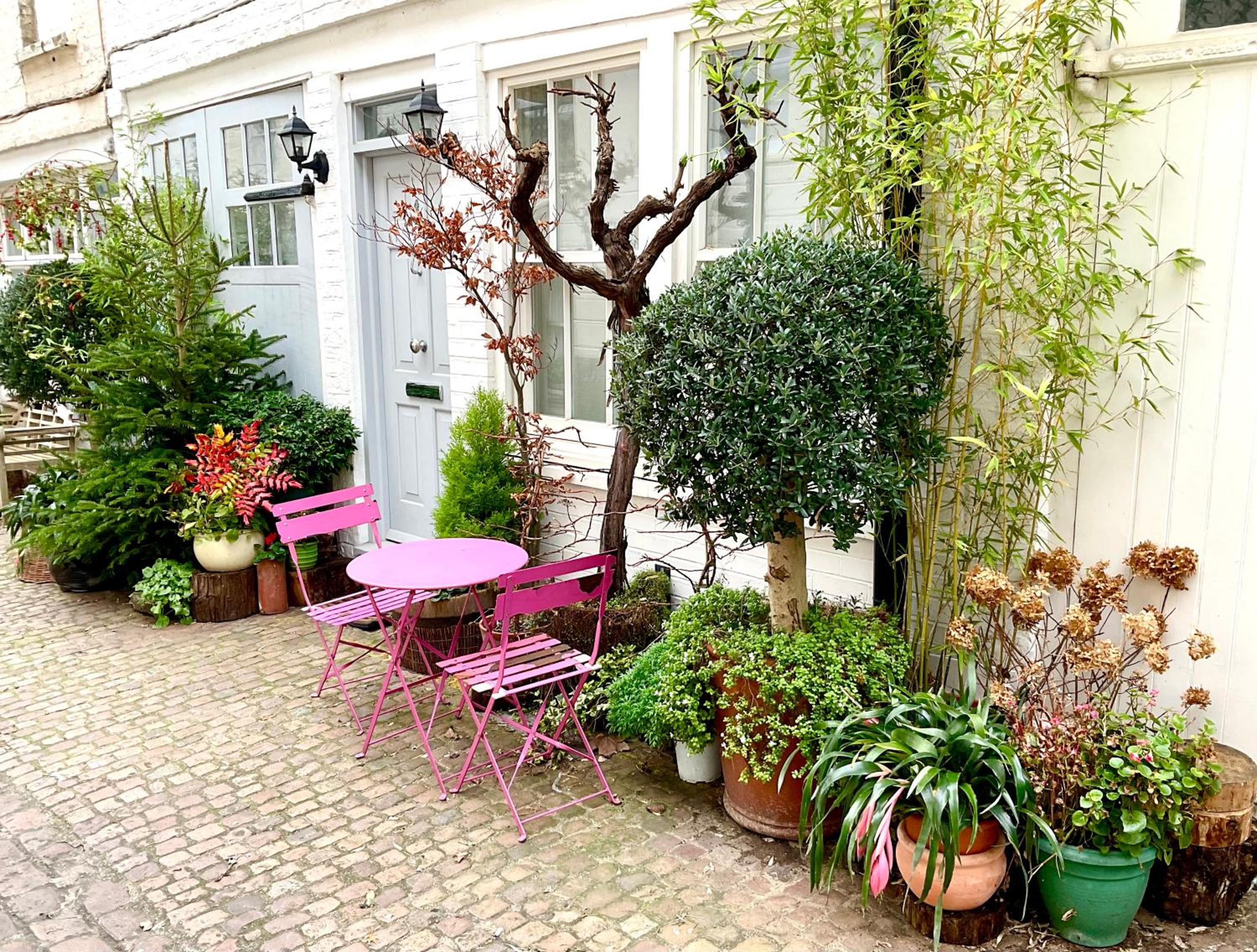 outdoor bbq area