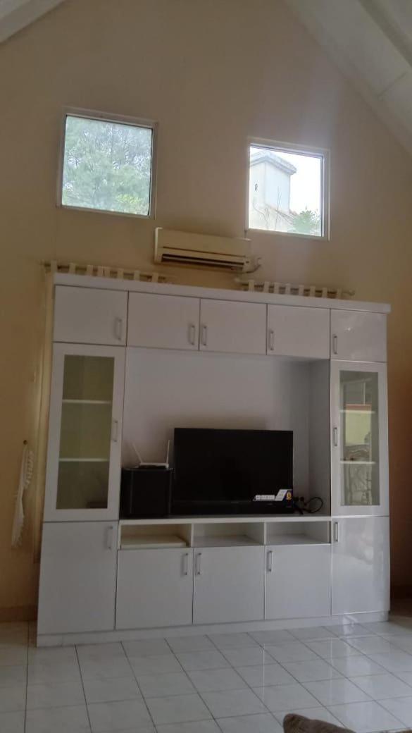 Villa Kota Bunga Puncak Bogor view 3