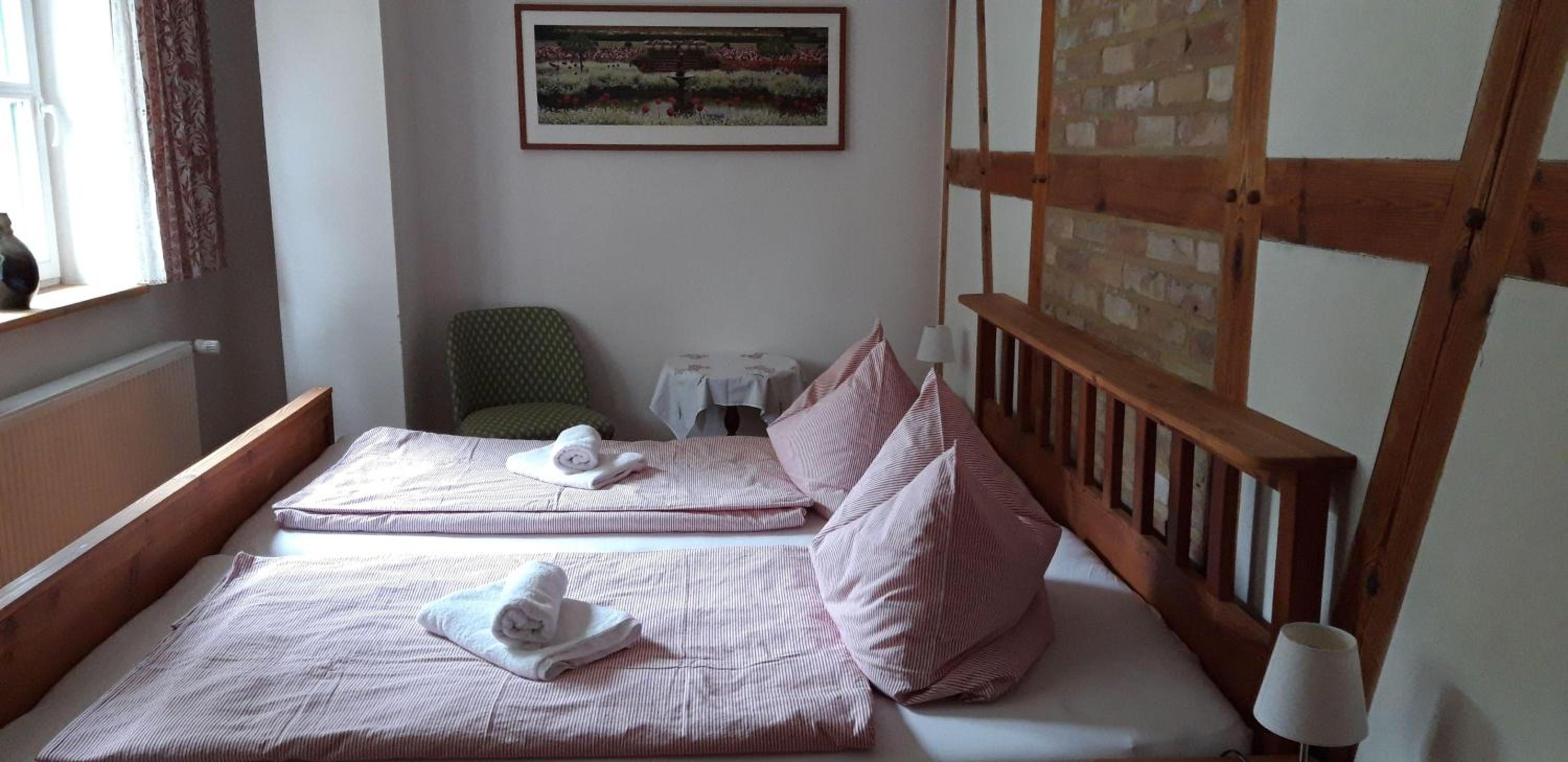75qm-grosse-Ferienwohnung-am-Naturschutzgebiet-15-PKW-Min-zum-Strand-Stettiner-Haff view 3