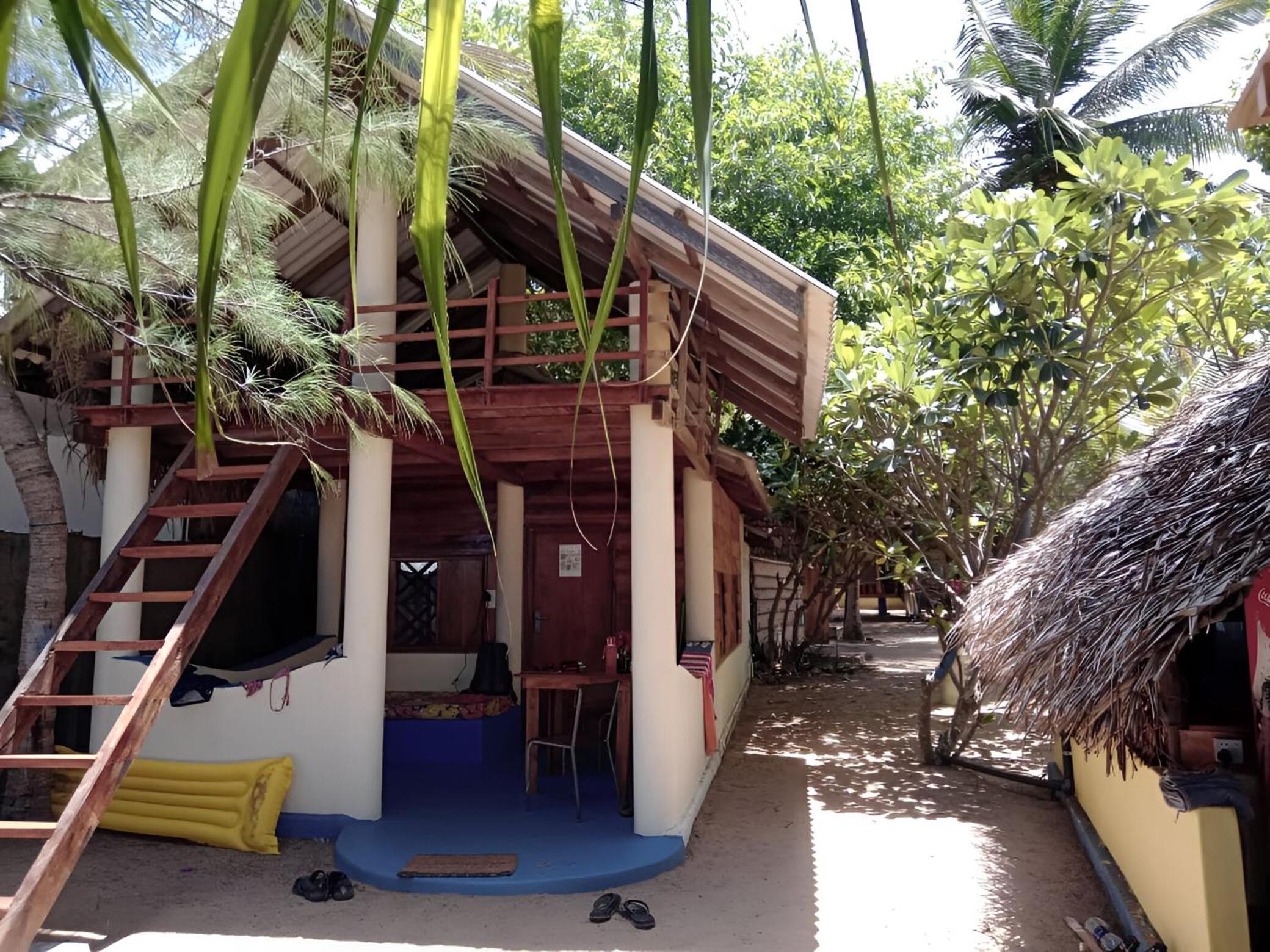 Breezy Beach Cabanas