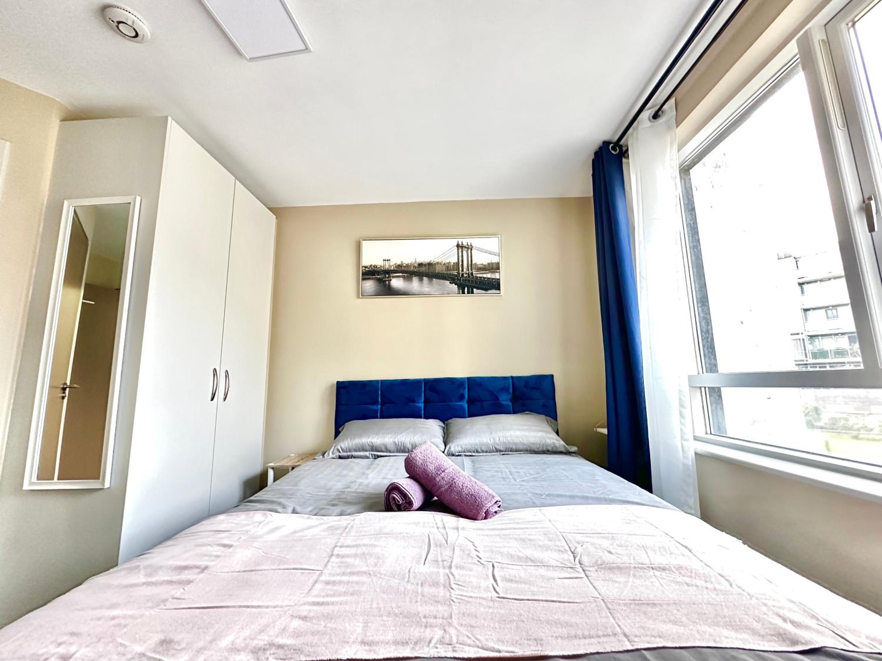 Stylish 2-Bedroom Modern Apt, 15-mins to Airport, DCU, City Centre