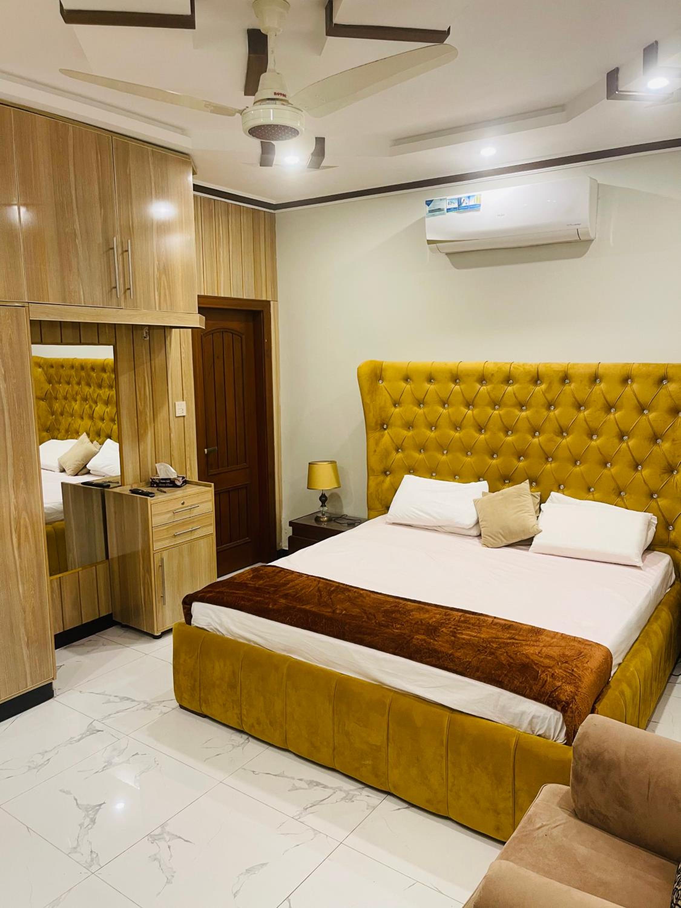 hotel room