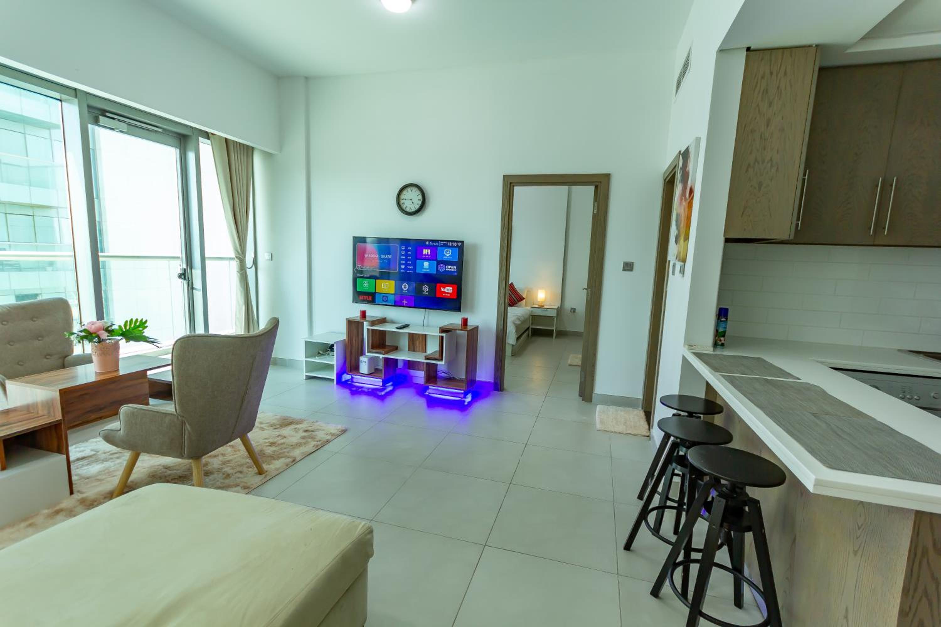 Deluxe One Bedroom Apartment for rent in Dubai Al Barsha south, photo 11