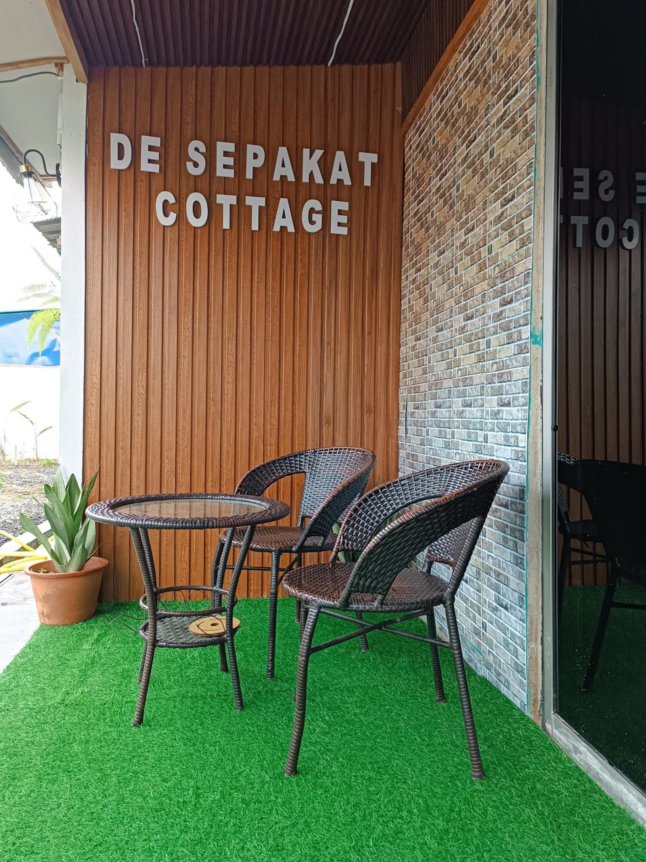 De sepakat cottage private pool photo 4
